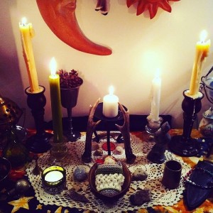 Un rituel d’amour avec du sel et 3 bougies-Rituels d'amour qui fonctionnent pour attirer une personne-Voyant Médium KPOGLO